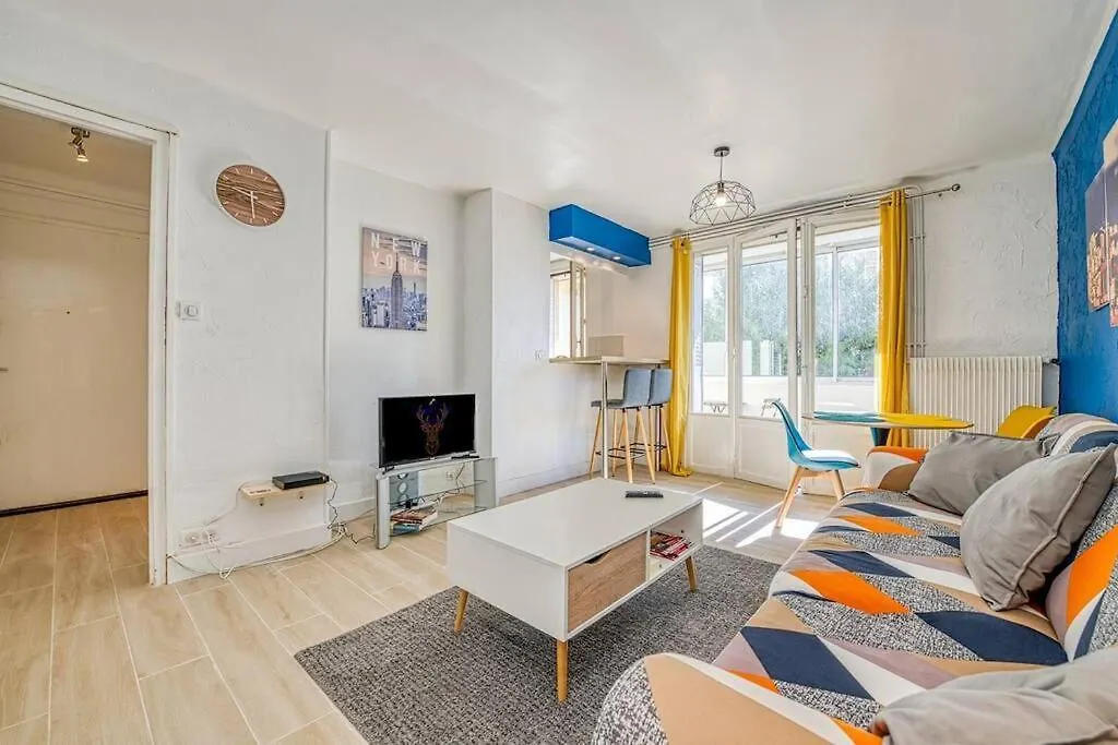 Apartment Cocon Chaleureux, 2 Chambres, Wifi Avec Fibre Grenoble
