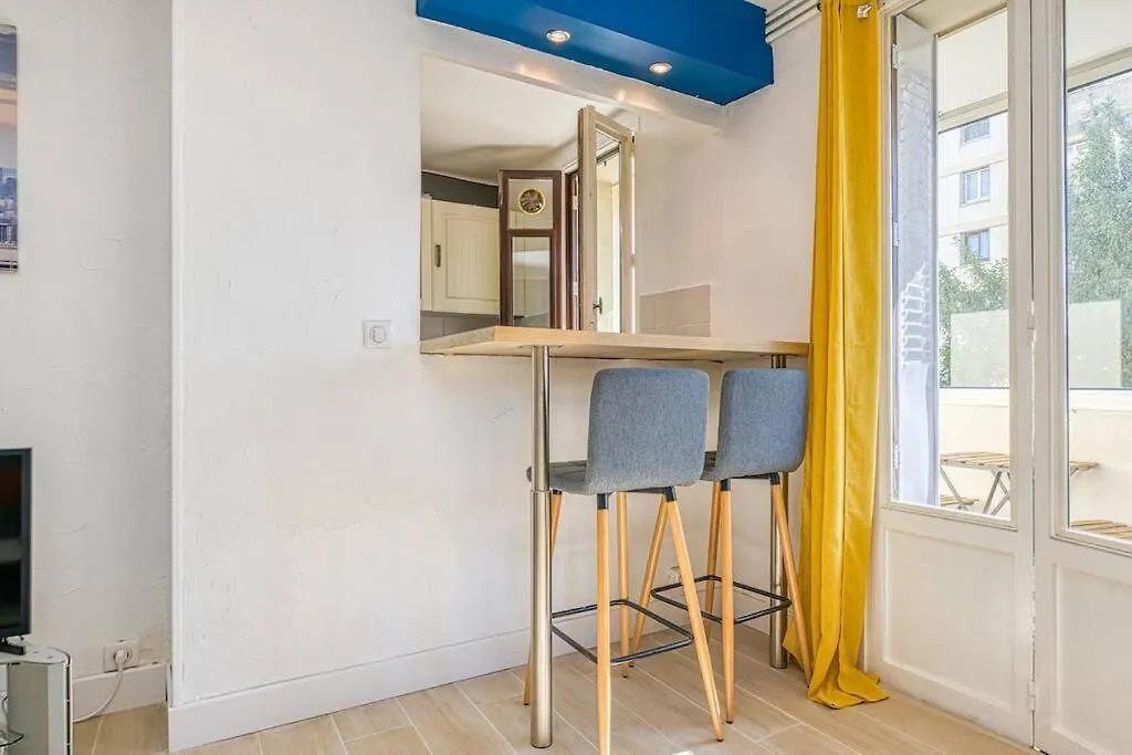 Cocon Chaleureux, 2 Chambres, Wifi Avec Fibre Grenoble 0*,  France